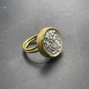 Wunderbare alte Bronze Antike griechische 8-12 Jahrhundert authentische Münze mit vergoldetem Messing einzigartiger verstellbarer Größe Ring