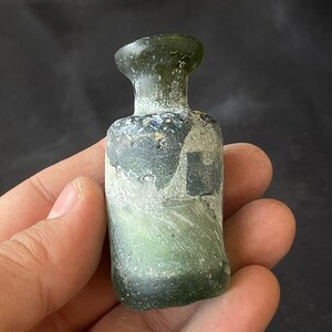 Wonderful Ancient Roman irdescent glass  bottle rare