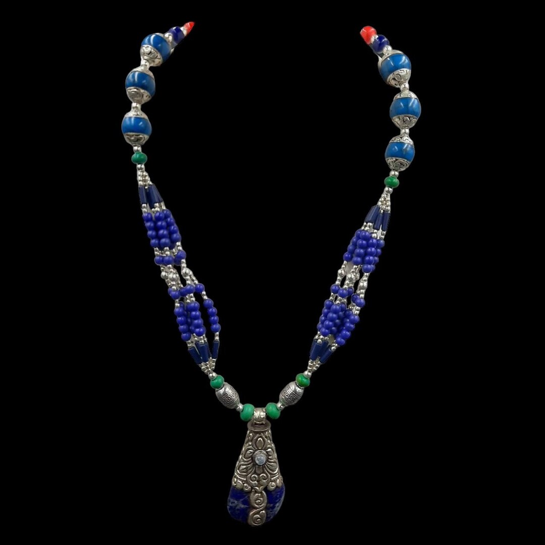 Gorgeous Vintage Old Tibetan Design Unique Massive Necklace