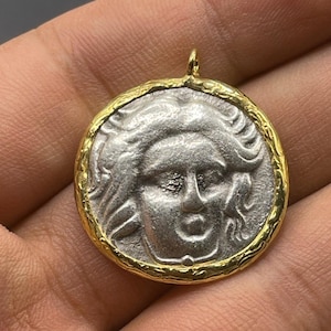 Schöner Antiker Antiker Römischer, Griechischer Bronze Massiv Münze Vergoldeter Messing Münze Anhänger Tragbar