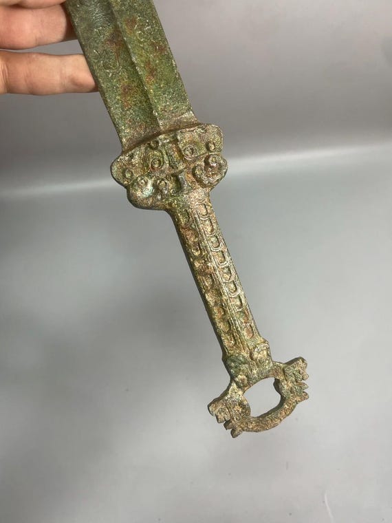 古代近東の青銅剣：コレクション用の彫刻入り柄 - Etsy 日本