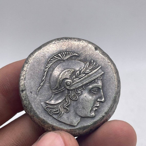 Wonderful Ancient Roman empire bronze queen face … - image 6