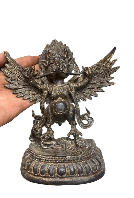 非常に珍しい古代南アジアチベットの青銅製神話上の生き物の彫像
