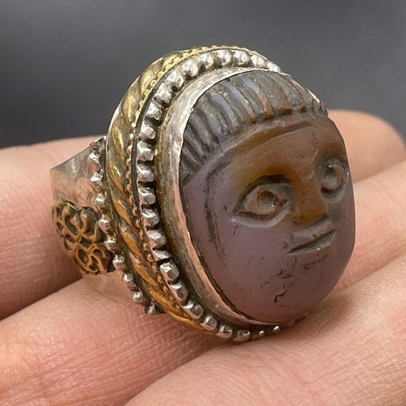 Ancient Roman Solid Silver Ring With Face Carved … - image 9