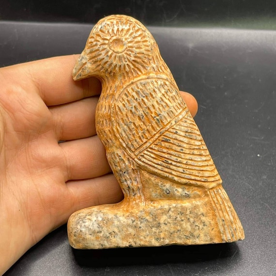 1 世紀の非常にユニークな古代近東の石彫りの鳥の像の彫刻 - Etsy 日本