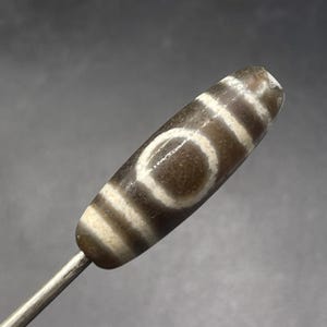 Unique Indo Tibetan Ancient Bead Agate Eye Dzi Amulet Bead