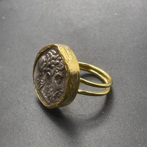 Schöne alte Bronze Antike griechische 8-12 Jahrhundert authentische Münze mit vergoldetem Messing einzigartiger einstellbarer Größe Ring