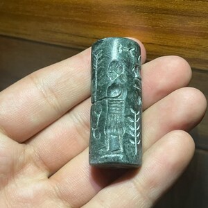 Wonderful Ancient Near Eastern jasper Intaglio cylinder seal bead  /seal bead/stamp bead/ancient Stamp/Cylinder Bead/Old bead