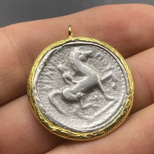Schöner Antiker Antiker Römischer, Griechischer Bronze Massiv Münze Vergoldeter Messing Münze Anhänger Tragbar