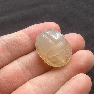 Belle agate ancienne égyptienne bébé scarabée amulette taille-douce bête ailée sceau timbre perle