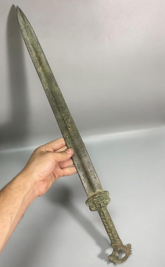 古代近東の青銅剣：コレクション用の彫刻入り柄 - Etsy 日本
