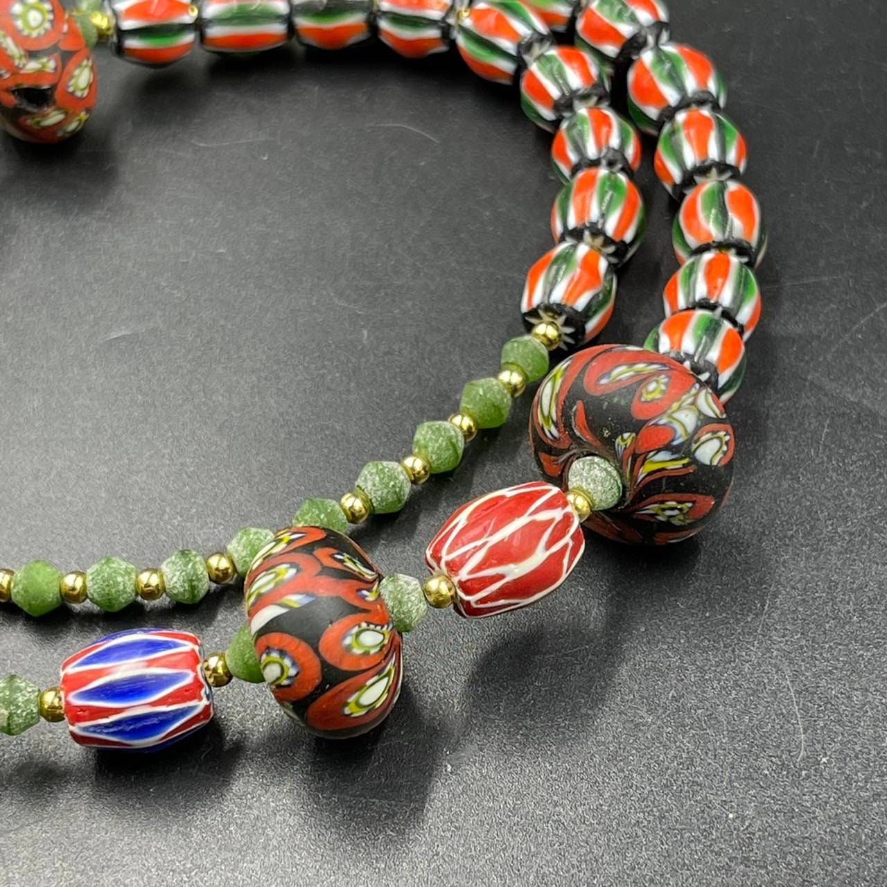 Collier Perles Verre Mosaïque Style Islamique/romain - 30 Perles, Multi-couleur, Neuf Avec étiquette