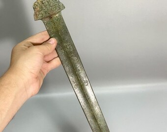 古代近東青銅プギオ剣：彫刻された柄、大きな刃 - Etsy 日本