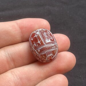 Bellissimo antico corniola agata egiziana bambino scarabeo amuleto intaglio uccelli sigillo timbro perlina