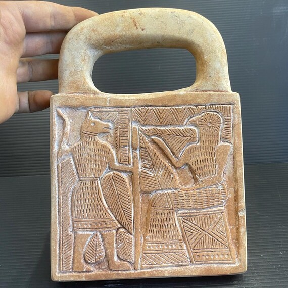 Authentic large Ancient Near Eastern limeStone we… - image 2