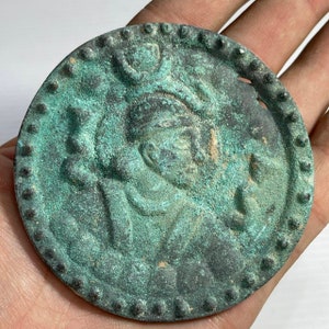 Unique Ancient Roman bronze king face Depicting Wonderful seal stamp