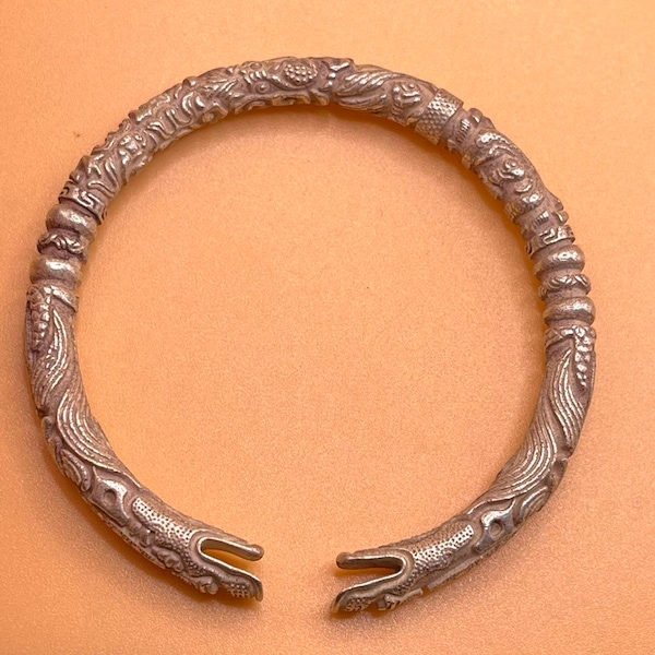 Ancient Viking Era Nordica bronze Bracelet With Animals Terminals