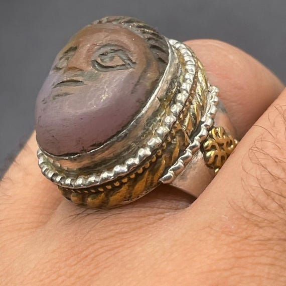 Ancient Roman Solid Silver Ring With Face Carved … - image 4