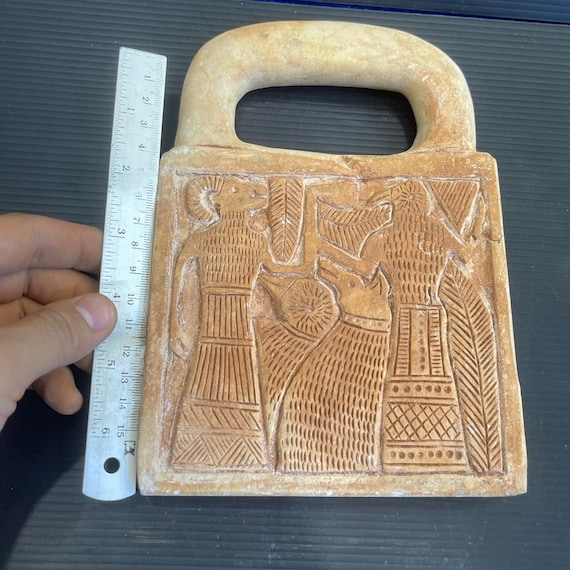 Authentic large Ancient Near Eastern limeStone we… - image 3