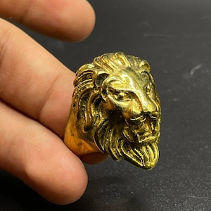 美しいヴィンテージアンティークアンティーク近東の金メッキブロンズライオンヘッドの素晴らしいリング