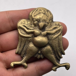 Unique near Eastern bronze mythical beast figure pendant