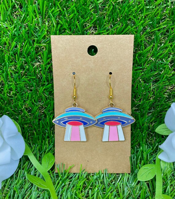 Cheap retailers fun earrings