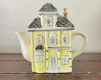 Żółty, wiktoriański dzbanek do herbaty Twinings Novelty