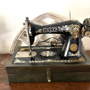 Antique Early 1900’s Singer Sewing Machine with Custom Wood Storage Box