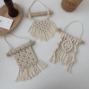 Mini Macramé, decoración de la sala de la guardería, decoración de la habitación del bebé, artes de la pared, decoración de la pared