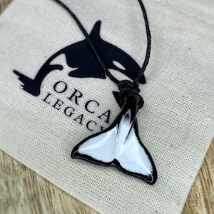Free willy necklace ebay sales