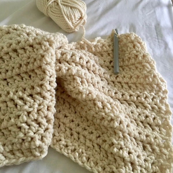 Super Chunky Throw Crochet Pattern - Super Easy