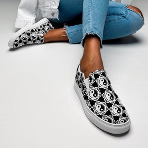 Chaussures en toile à enfiler Lotus Yin Yang pour femmes