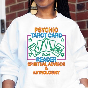 Psychischer Tarot Kartenleser Spiritueller Ratgeber & Astrologe Sweatshirt New Age Infinite