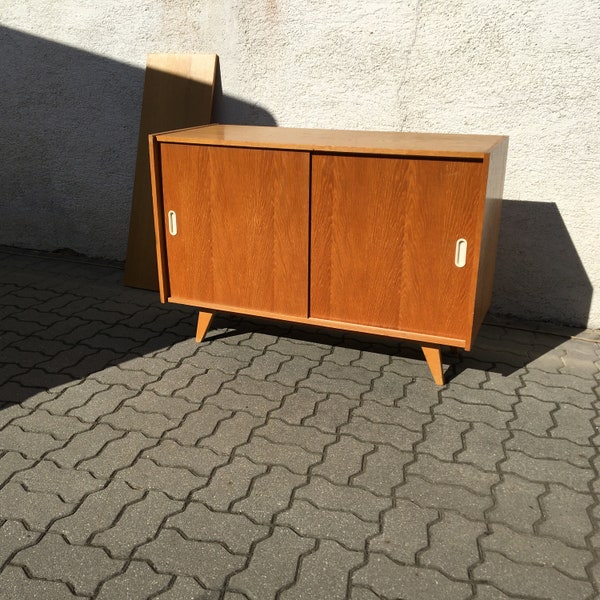 Buffet vintage JIRI JIROUTEK U-450 Intérieur Praha années 70 Mid Century