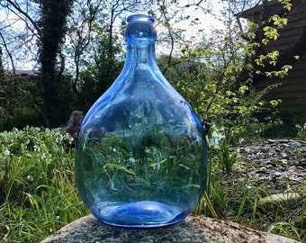 Rare bouteille de vinification grecque en verre bleu, bouteille d'oignon, éclairage, présentoir, ornement, lumière, glamping, extérieur, vase,