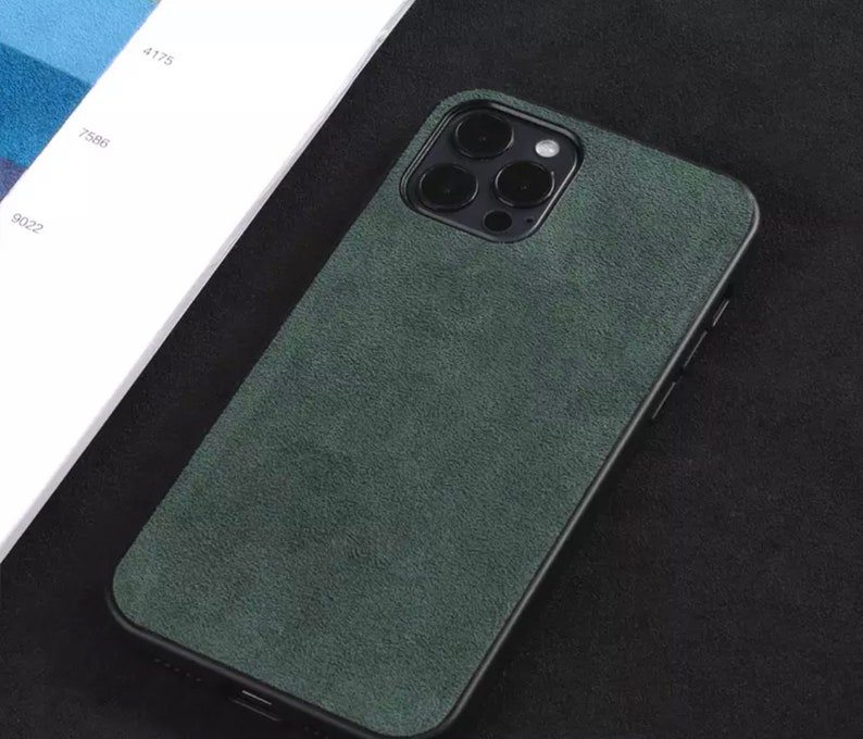 Luxurious Italian Alcantara Case for iPhone 12 Pro Max 11 Xr X Xs Max 6s 7 8 Plus Luxury Artificial Leather Business Phone Cases SE2 Cover