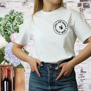 Le ragazze vogliono solo avere Vino divertente T-shirt Addio al nubilato, Regalo proposta nuziale, Ragazze su misura Festa camicia, Consegna gratuita