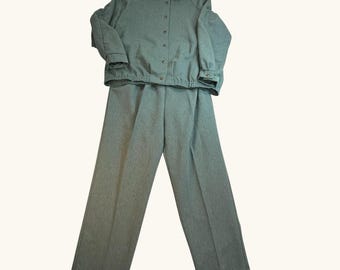 Vintage Alfred Dunner Women’s 2 Piece Pant Set Size 18 Sage Green USA Made