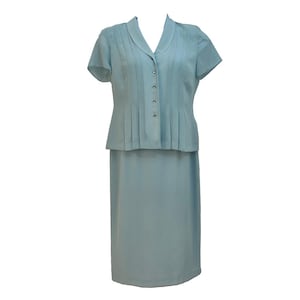 Danny and Nicole Vintage Women&#39;s Dainty & Chic Blue Suit 10P