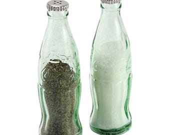 Juego de salero y pimentero de vidrio estilo vintage, diseño de mini botella de Coca-Cola