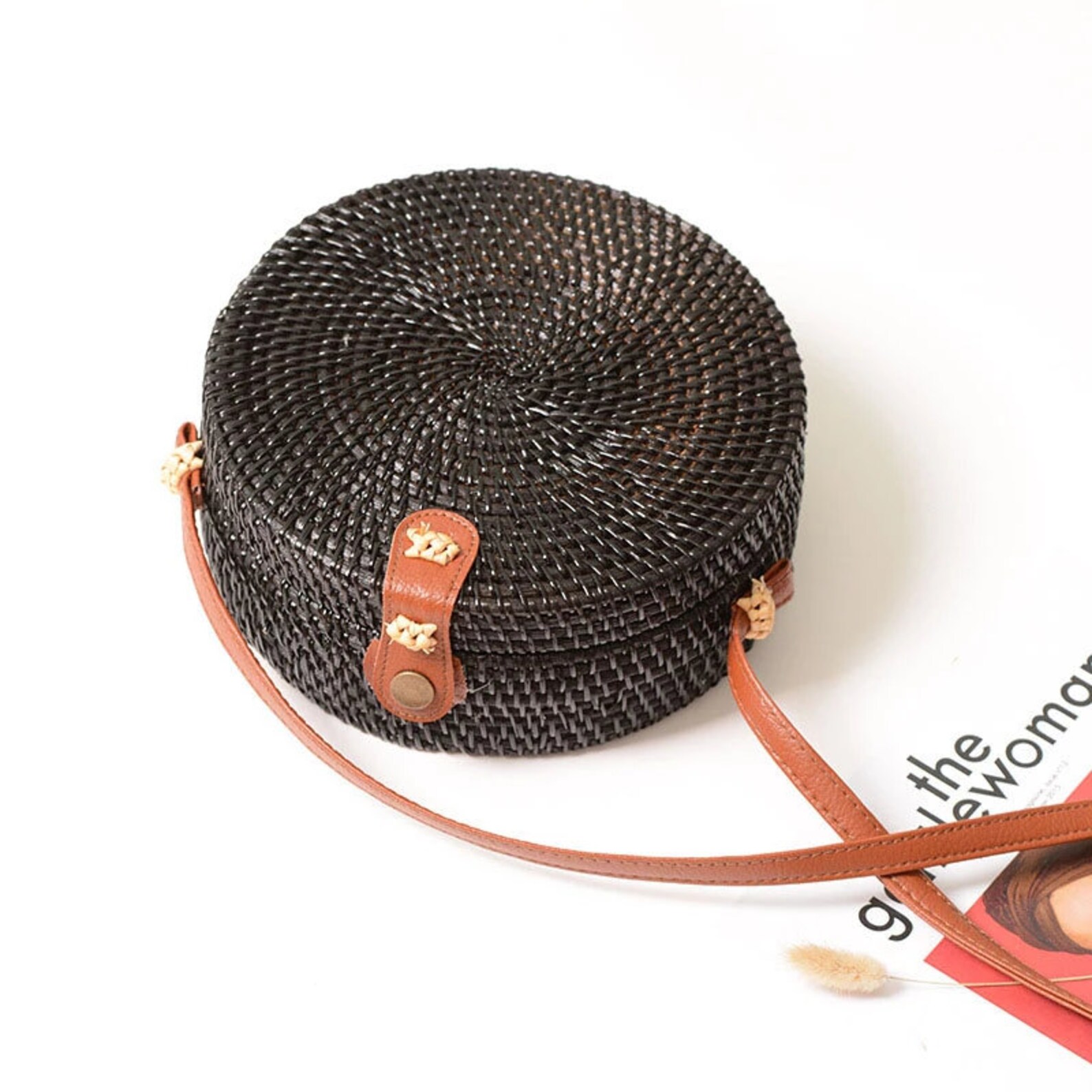 round straw beach bag