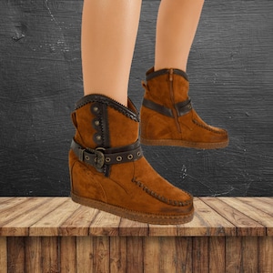 Camel suede ankle boots, fringes ankle boots, Mocassin brown booties, Hippy ankle boots, Platform ankle boots, Indian ankle boots