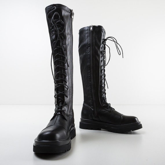 Botas bruja Botas negras de cuero ecológico Botas negras bruja | Etsy España