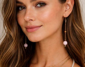 Handgemaakte bronzen kralenoorbellen, boho-oorbellen goudkristal en roze glas, romantische boho-sieraden, roze kralen hangoorbellen
