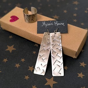 Handmade silver bar earrings, geometric earrings, Hammered earrings, Long bar earrings, Boho earrings, silver earrings, oxidized earrings