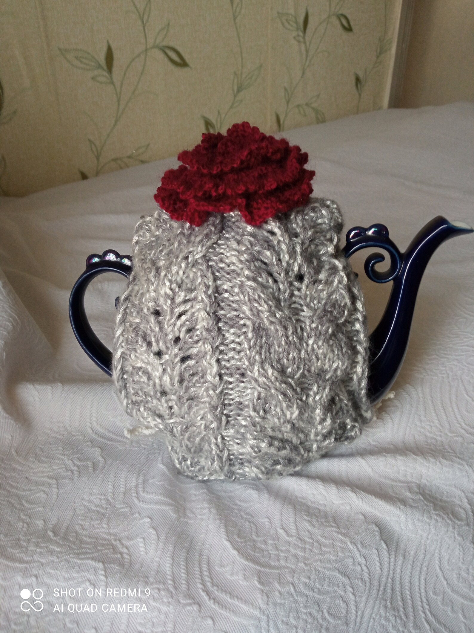Knitted wool teapot cosy. Wool 1500ml teapot cover. The tea is Etsy