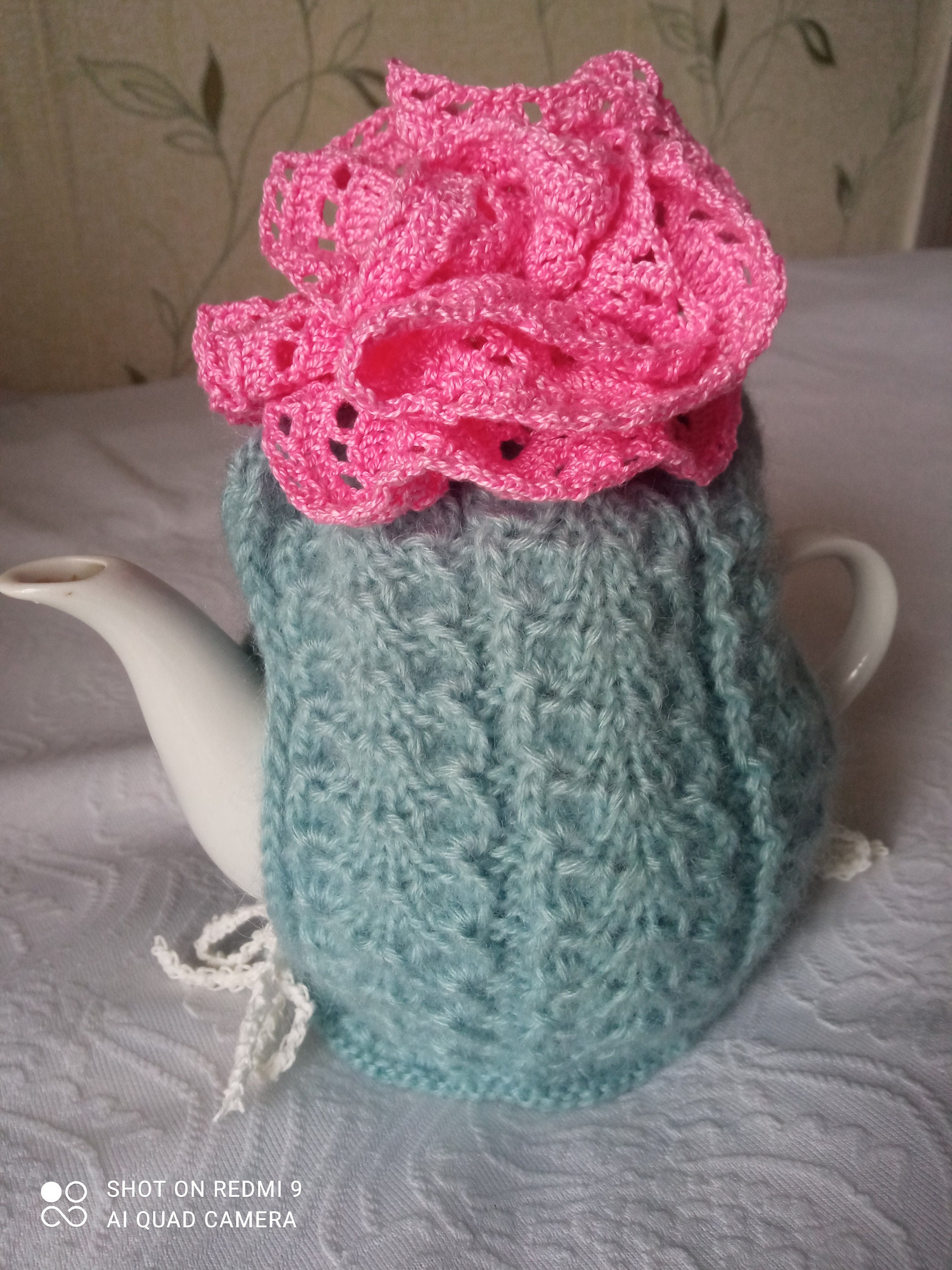Knitted wool teapot cosy. Wool 700ml teapot cover. The tea is Etsy
