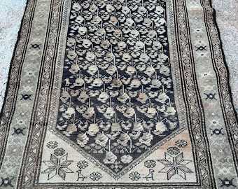Hand-knotted Vintage Oriental Rug 4’7” X 3’3”
