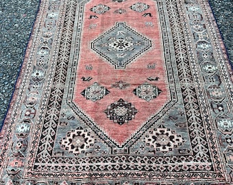 Hand-knotted Oriental Rug, Vintage, 7’11”X5’3”