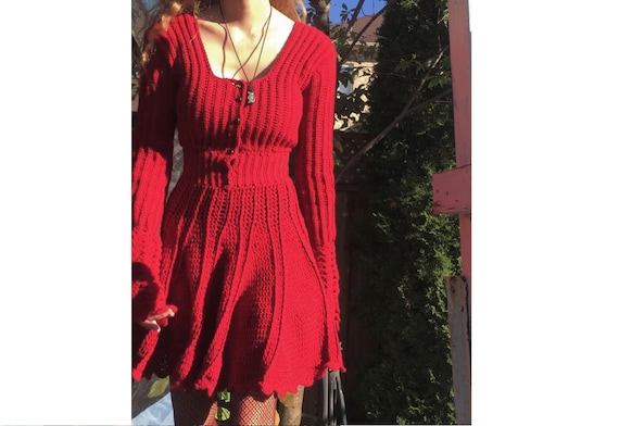 Scarlet Faerie Dress Crochet Pattern by Loops and Shreds - Etsy